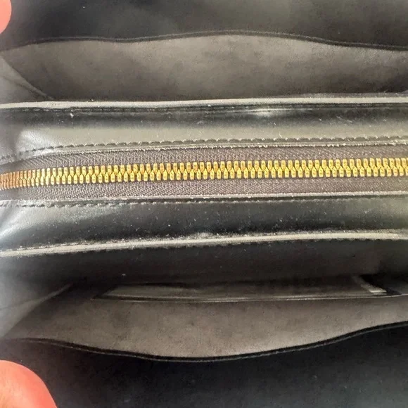 Louis Vuitton Epi Pont Neuf - Black With Gold Hardware - Picture 12 of 12